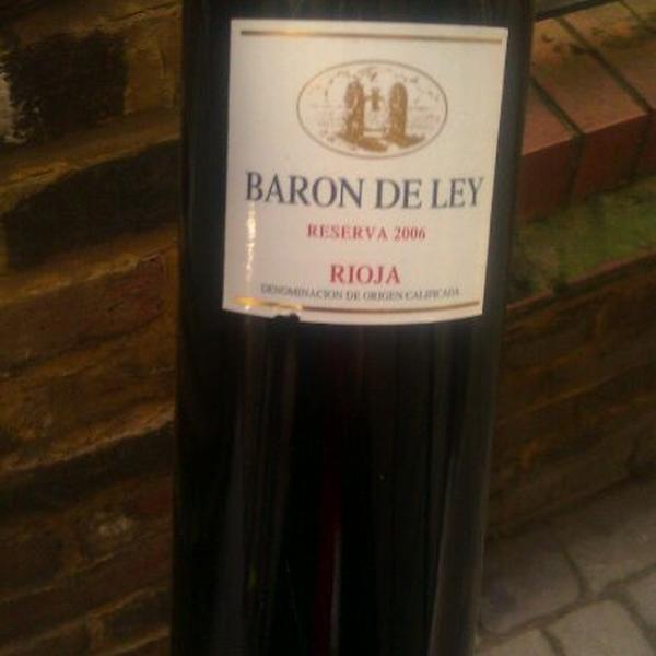 Photo taken at Waitrose by Tonnvane W. on 12/7/2011-英国伦敦巴比肯樱桃树步行中心 Photo taken at Waitrose by Tonnvane W. on 12/7/2011