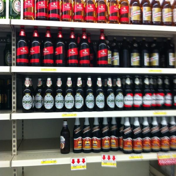 Photo taken at Bennet by Andrea P. on 3/25/2012-意大利伦巴第里奥伦巴第大街 Photo taken at Bennet by Andrea P. on 3/25/2012