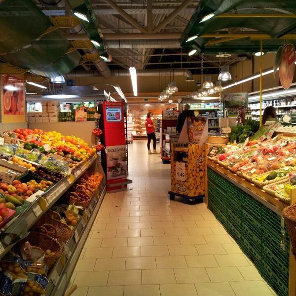 REWE 德国北威州费尔贝特邦斯菲尔德街59-71号