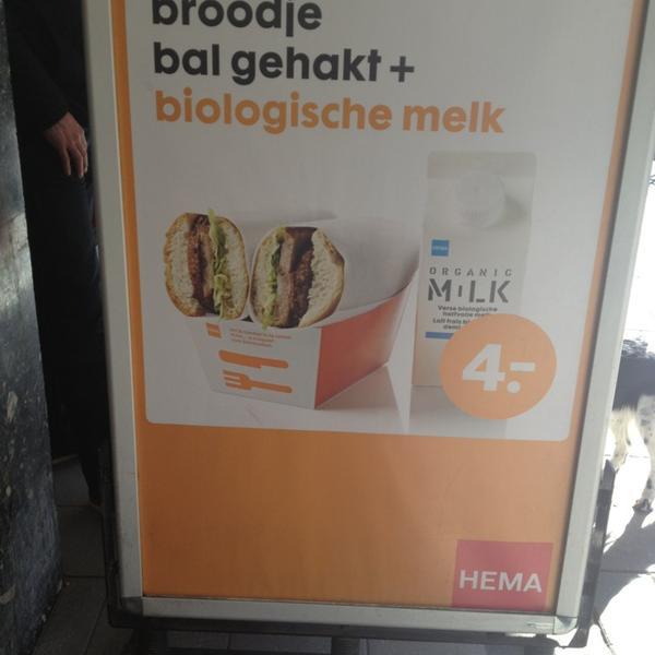 Photo taken at HEMA by Aisha T. on 3/13/2013-荷兰阿姆斯特丹费迪南德波尔93-93A Photo taken at HEMA by Aisha T. on 3/13/2013