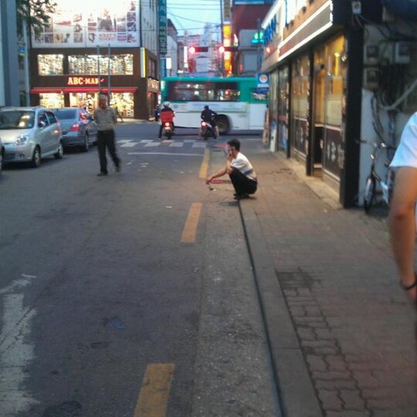 Photo taken at 이마트 / E-Mart by kiwon S. on 6/16/2012