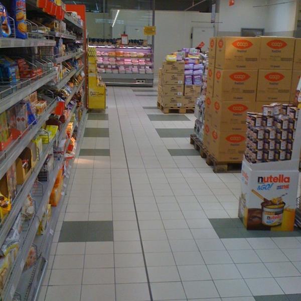 Photo taken at Coop by Danilo M. on 5/16/2012-意大利艾米利亚-罗马涅博洛尼亚共和大道 Photo taken at Coop by Danilo M. on 5/16/2012