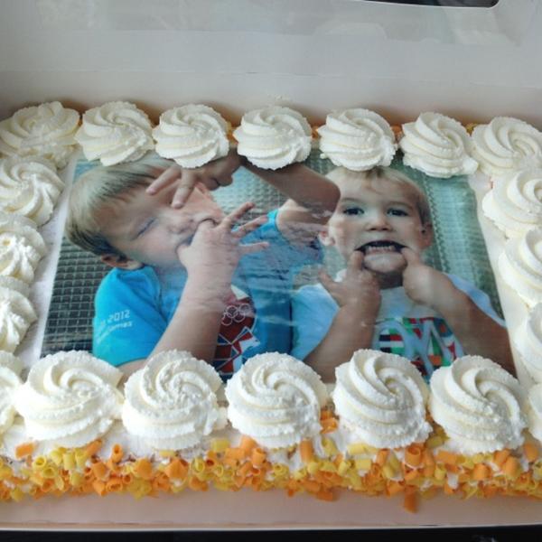 Photo taken at HEMA by Anton-Jan T. on 8/11/2012