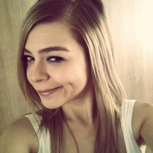 Photo taken at Flora  Bayan kuaförü by Damla B. on 6/14/2015