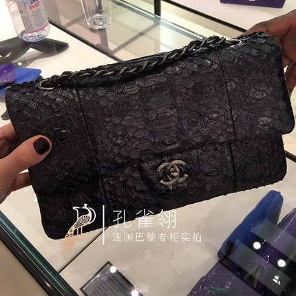Chanel/香奈儿chanel女包15新款中号口盖链条单肩包  高端奢华款 Chanel/香奈儿chanel女包15新款中号口盖链条单肩包  高端奢华款