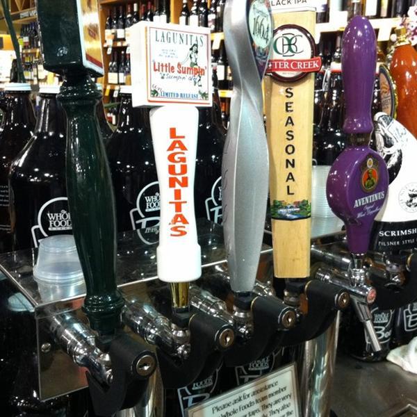 Photo taken at Whole Foods Market by Troy B. on 6/4/2011-美国弗吉尼亚州格伦 - 阿伦西广场街11173 Photo taken at Whole Foods Market by Troy B. on 6/4/2011