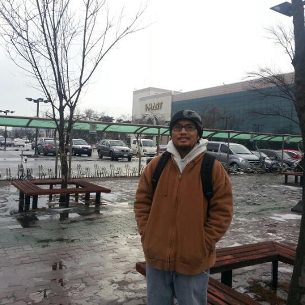 Photo taken at 이마트 (E-Mart) by RemTet D. on 12/29/2012-庆尚北道浦项北区188易买得超市 Photo taken at 이마트 (E-Mart) by RemTet D. on 12/29/2012