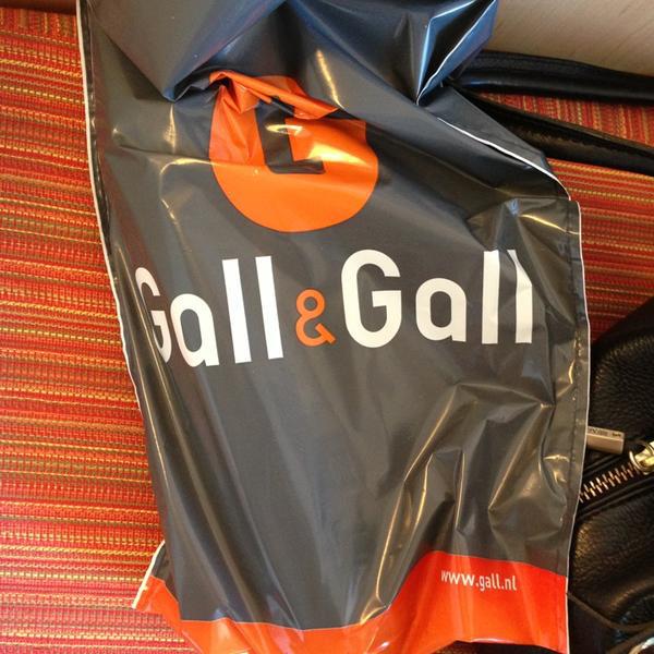 Photo taken at Gall & Gall by Anna P. on 7/19/2013