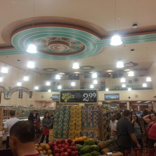 Photo taken at Trader Joe's by Wil S. on 9/30/2012-德克萨斯州休斯敦市牧师路2922号 Photo taken at Trader Joe's by Wil S. on 9/30/2012