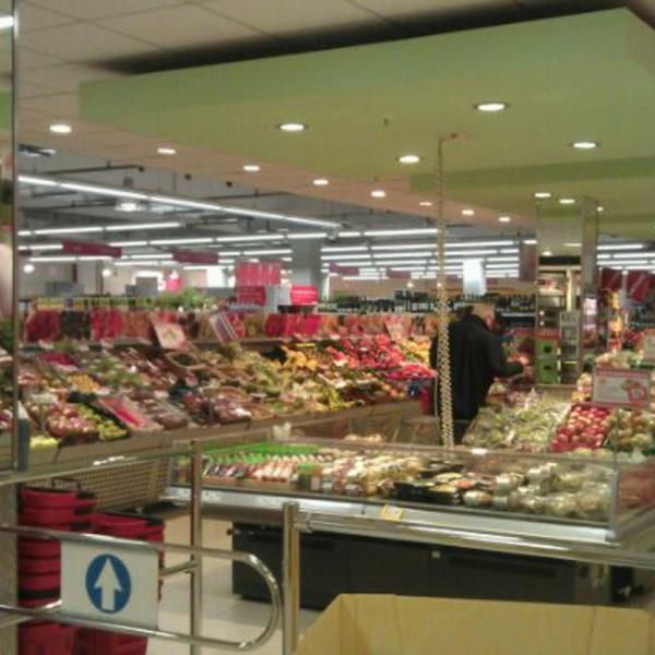 Photo taken at REWE by Yury S. on 3/14/2012-德国柏林主干道118 Photo taken at REWE by Yury S. on 3/14/2012