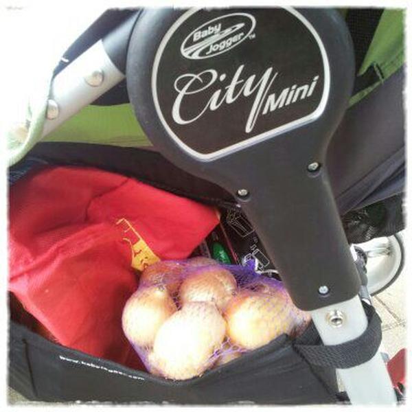 Photo taken at Woolworths by William B. on 1/22/2012-澳洲首都区2615霍尔特帕克斯博览会(哈德威克铬) Photo taken at Woolworths by William B. on 1/22/2012