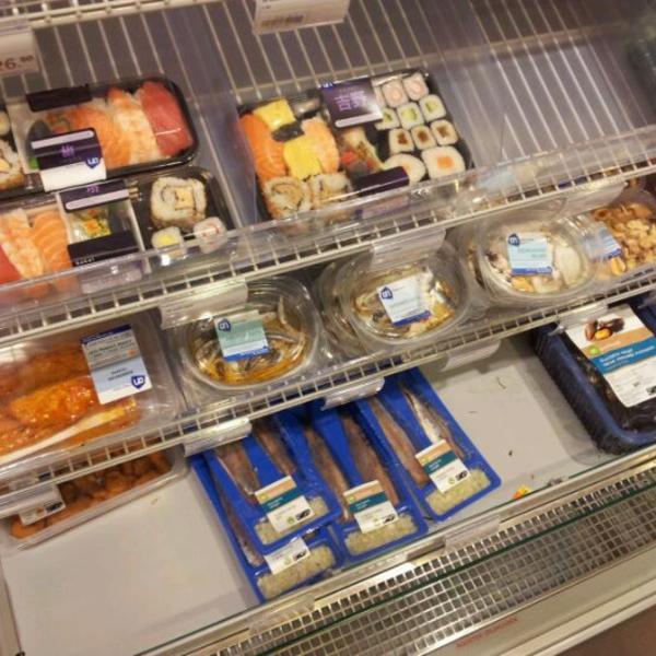 Photo taken at Albert Heijn by Babette V. on 12/23/2011-荷兰格尔德兰奈梅亨乔纳金街57 Photo taken at Albert Heijn by Babette V. on 12/23/2011