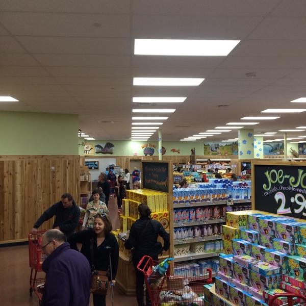 Photo taken at Trader Joe's by Aaron B. on 2/22/2014-科罗拉多州格林伍德村大学大道南5910号 Photo taken at Trader Joe's by Aaron B. on 2/22/2014