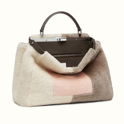FENDI粉丝fendi女包16新款大号撞色羔羊毛手提包8BN2105CMF066V FENDI粉丝fendi女包16新款大号撞色羔羊毛手提包8BN2105CMF066V