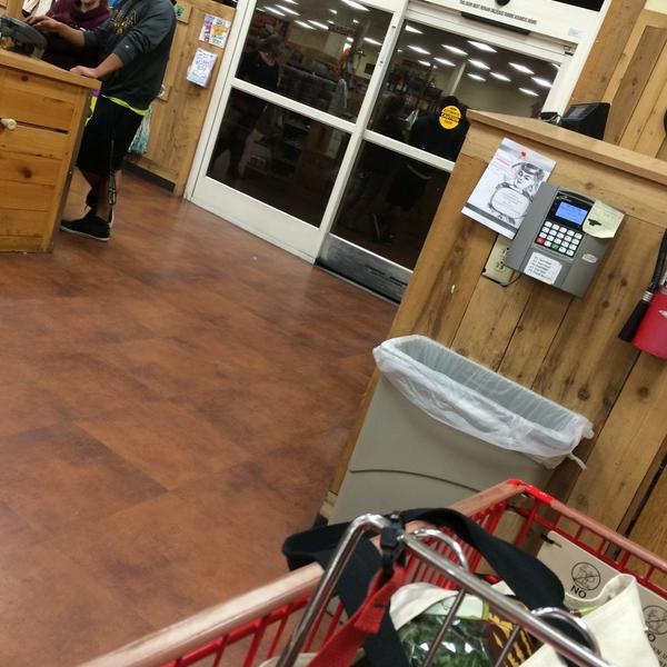 Photo taken at Trader Joe's by Teresa H. on 2/28/2015-美国加利福尼亚州拉梅萨穆雷街5495 Photo taken at Trader Joe's by Teresa H. on 2/28/2015