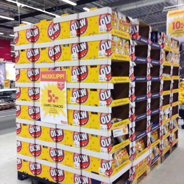 Photo taken at ICA Maxi by Hamid J. on 7/12/2014