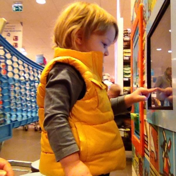 Photo taken at Albert Heijn by Michael v. on 3/28/2014-荷兰乌特勒支弗勒滕中城14 Photo taken at Albert Heijn by Michael v. on 3/28/2014