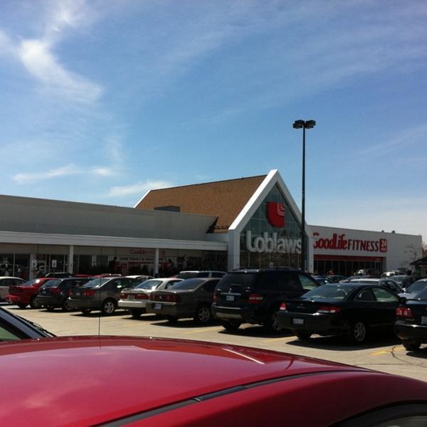 Photo taken at Loblaws by Brian S. on 4/23/2011-加拿大安大略省皮克灵金斯顿路利物浦路1792 Photo taken at Loblaws by Brian S. on 4/23/2011