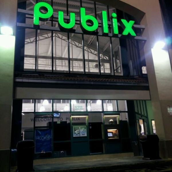 Photo taken at Publix by Heartz T. on 4/30/2012