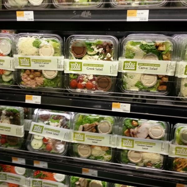 Photo taken at Whole Foods Market by Jamal M. on 12/3/2012-伊利诺芝加哥瓦休伦街30(迪尔伯恩街&北国街间) Photo taken at Whole Foods Market by Jamal M. on 12/3/2012