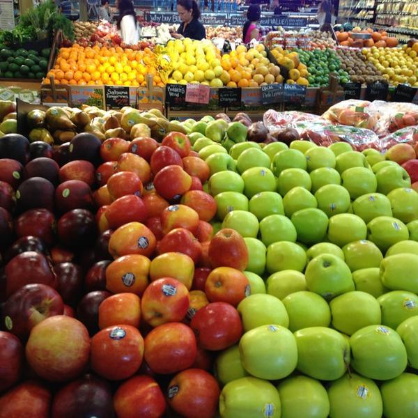Photo taken at Whole Foods Market by 松元 隆. on 1/7/2013