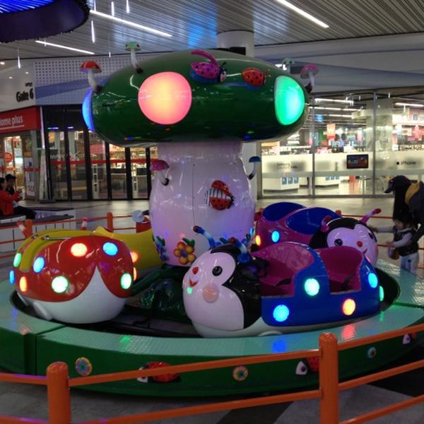 Photo taken at 홈플러스 (Home Plus) by Sung-hoon K. on 10/20/2012-京畿道高阳市义山817 Photo taken at 홈플러스 (Home Plus) by Sung-hoon K. on 10/20/2012