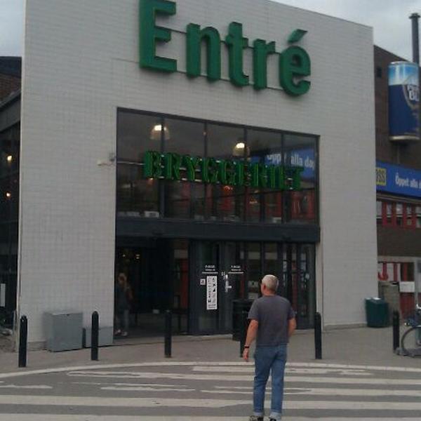 Photo taken at City Gross Bromma by Pontus B. on 9/16/2011