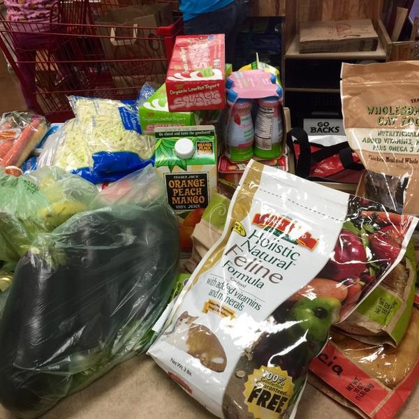 Photo taken at Trader Joe's by Madalina C. on 11/8/2014-美国加利福尼亚州费利蒙淘金路39324 Photo taken at Trader Joe's by Madalina C. on 11/8/2014