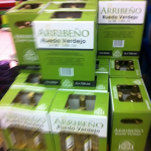 Photo taken at Mercadona by BAHITOSSA on 2/8/2014