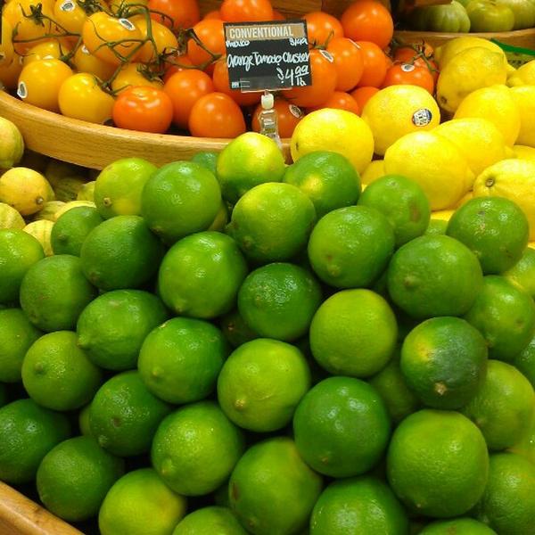 Photo taken at Whole Foods Market by Judy B. on 6/16/2013-阿肯色小岩城罗德尼·帕勒姆路10700(在盖茨街道) Photo taken at Whole Foods Market by Judy B. on 6/16/2013