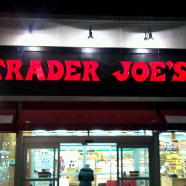 Trader Joe's乔氏连锁剑桥店 麻萨诸塞 阿克顿大路145