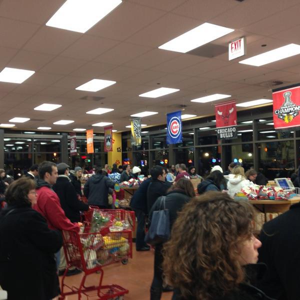 Photo taken at Trader Joe's by Rich H. on 1/3/2013-伊利诺州芝加哥市戴弗西园路667号 Photo taken at Trader Joe's by Rich H. on 1/3/2013