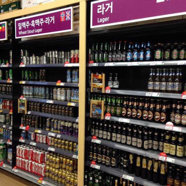 Photo taken at 홈플러스 (Home plus) by jean on 10/9/2013