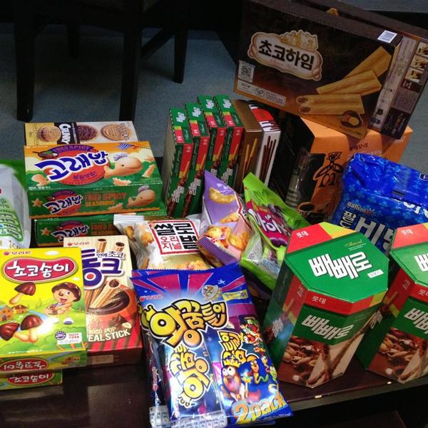 Photo taken at 홈플러스 (Home plus) by Piyatida S. on 9/8/2013-釜山市海云台区Centum东路6号(Centum City店) Photo taken at 홈플러스 (Home plus) by Piyatida S. on 9/8/2013