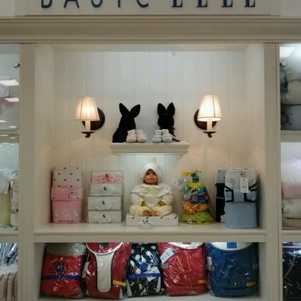 Photo taken at 홈플러스 (Home plus) by 김용선 on 9/30/2012-釜山市海云台区Centum东路6号(Centum City店) Photo taken at 홈플러스 (Home plus) by 김용선 on 9/30/2012