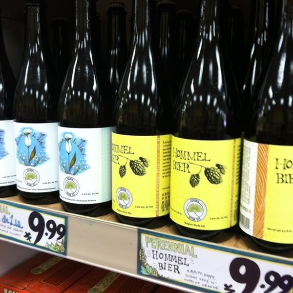 Photo taken at Trader Joe's by Kerry B. on 4/12/2013-密苏里州克雷夫科尔橄榄树大道11505号 Photo taken at Trader Joe's by Kerry B. on 4/12/2013