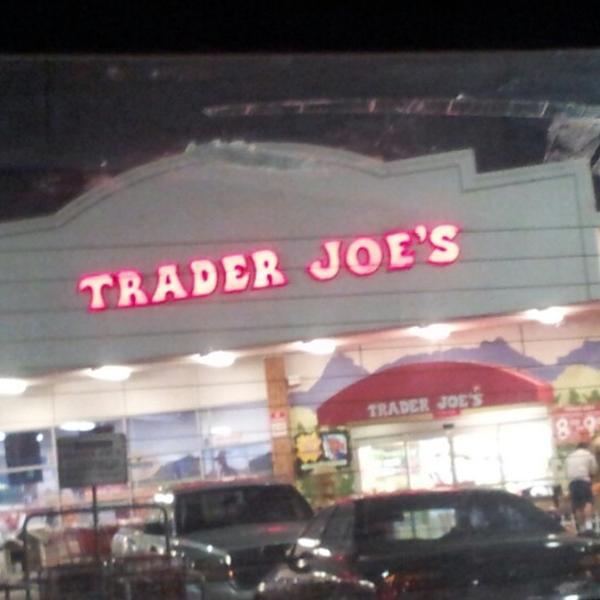 咖啡机价格Trader Joe's乔氏连锁圣贝纳迪诺店图片库 咖啡机价格Trader Joe's乔氏连锁圣贝纳迪诺店图片库