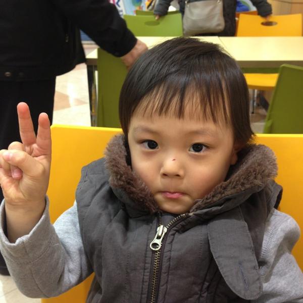 Photo taken at 이마트 (e-mart) by YS J. on 2/17/2013-釜山广域市莲堤89易买得超市 Photo taken at 이마트 (e-mart) by YS J. on 2/17/2013