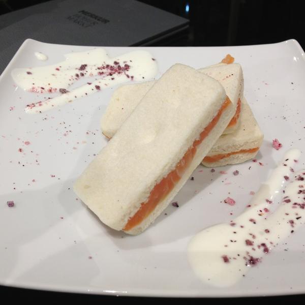 Photo taken at MERKUR Hoher Markt by Gabriel B. on 12/22/2012