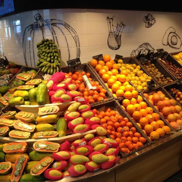 Photo taken at MERKUR Hoher Markt by Butta F. on 10/15/2012