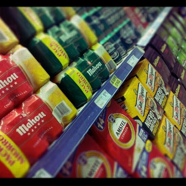 Photo taken at Caprabo by Furu M. on 3/17/2012