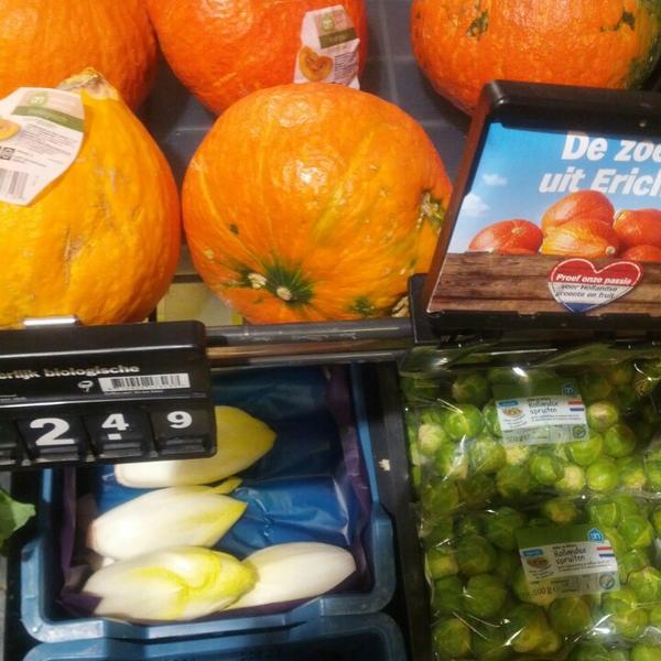 Photo taken at Albert Heijn by Ger A. on 3/1/2013-荷兰弗莱福兰省阿尔梅勒里约热内卢广场1号 Photo taken at Albert Heijn by Ger A. on 3/1/2013