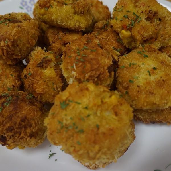 Photo taken at 홈플러스 (Home plus) by Boram K. on 2/27/2014-首尔东大门区千户大路133号 (龙头洞,Homeplus东大门店) Photo taken at 홈플러스 (Home plus) by Boram K. on 2/27/2014