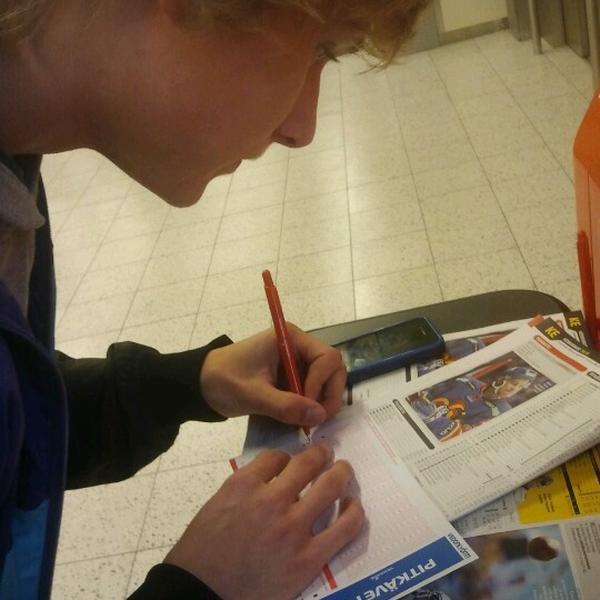 Photo taken at S-market by Valtteri V. on 10/10/2012-芬兰南部埃斯波海滩湾1 Photo taken at S-market by Valtteri V. on 10/10/2012