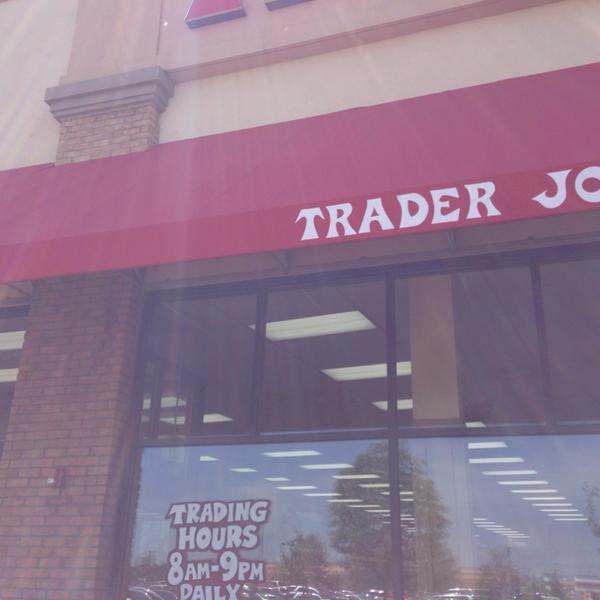 Photo taken at Trader Joe's by Lina on 5/31/2014-美国伊利诺斯州阿冈昆兰德尔南路1800 Photo taken at Trader Joe's by Lina on 5/31/2014