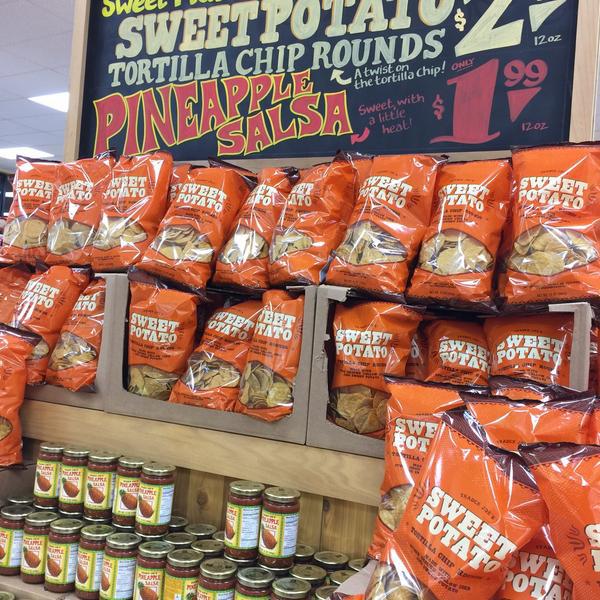 Photo taken at Trader Joe's by ANN AMORIN MOLINA on 2/25/2015-美国伊利诺斯州阿冈昆兰德尔南路1800 Photo taken at Trader Joe's by ANN AMORIN MOLINA on 2/25/2015