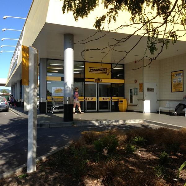 Photo taken at PAK'nSAVE by KATOMAN on 2/27/2013