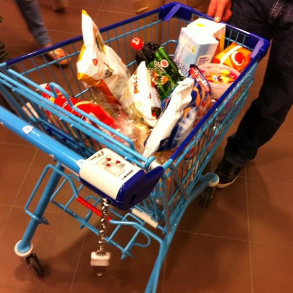 Photo taken at Albert Heijn by Marvin P. on 9/27/2011