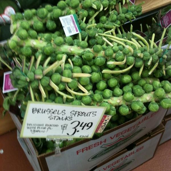 Photo taken at Trader Joe's by Ayesha Samiyyah K. on 12/30/2011-佐治亚州亚特兰大桃树路西北3183 Photo taken at Trader Joe's by Ayesha Samiyyah K. on 12/30/2011