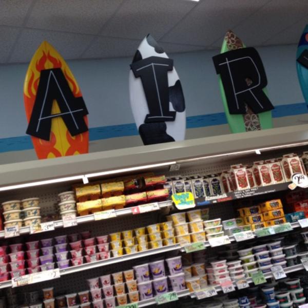 Photo taken at Trader Joe's by Joe S. on 6/10/2012-佐治亚州亚特兰大桃树路西北3183 Photo taken at Trader Joe's by Joe S. on 6/10/2012